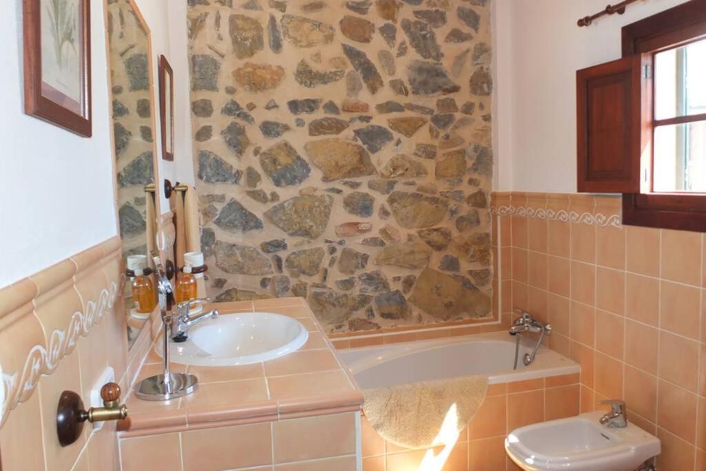 Villa Maria, Bonita Casa Con Jardin Y Piscina Privada En Andraitx Dış mekan fotoğraf